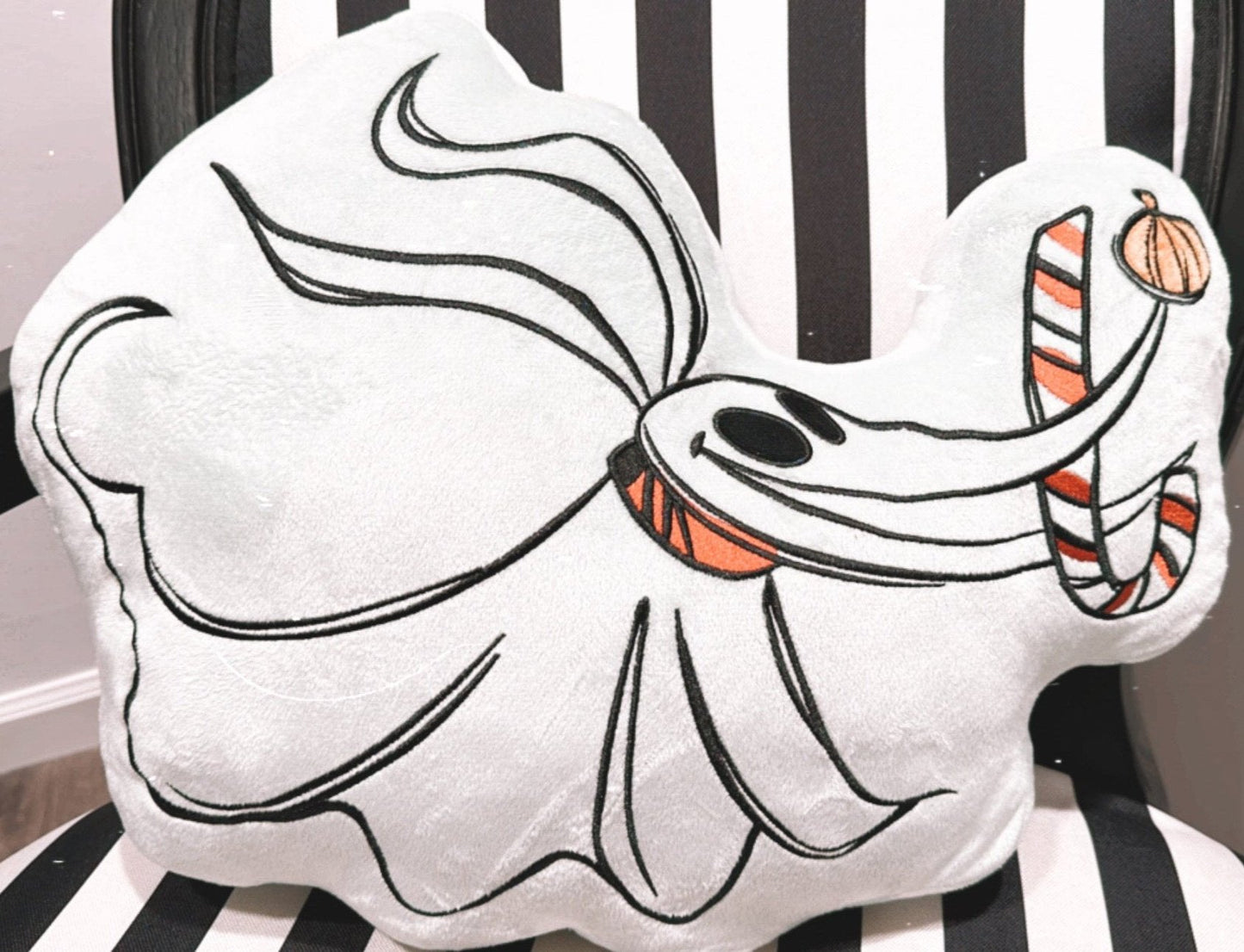 HOLIDAY ZERO PILLOW